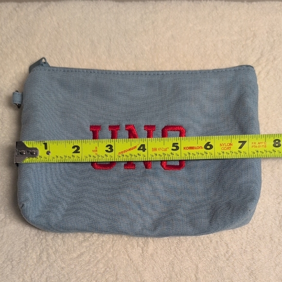 Thirty One Blue Embroidered Women's  Cosmetic Bags - Picture 9 of 12